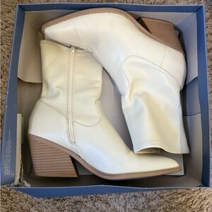 Women's White Ankle Boots